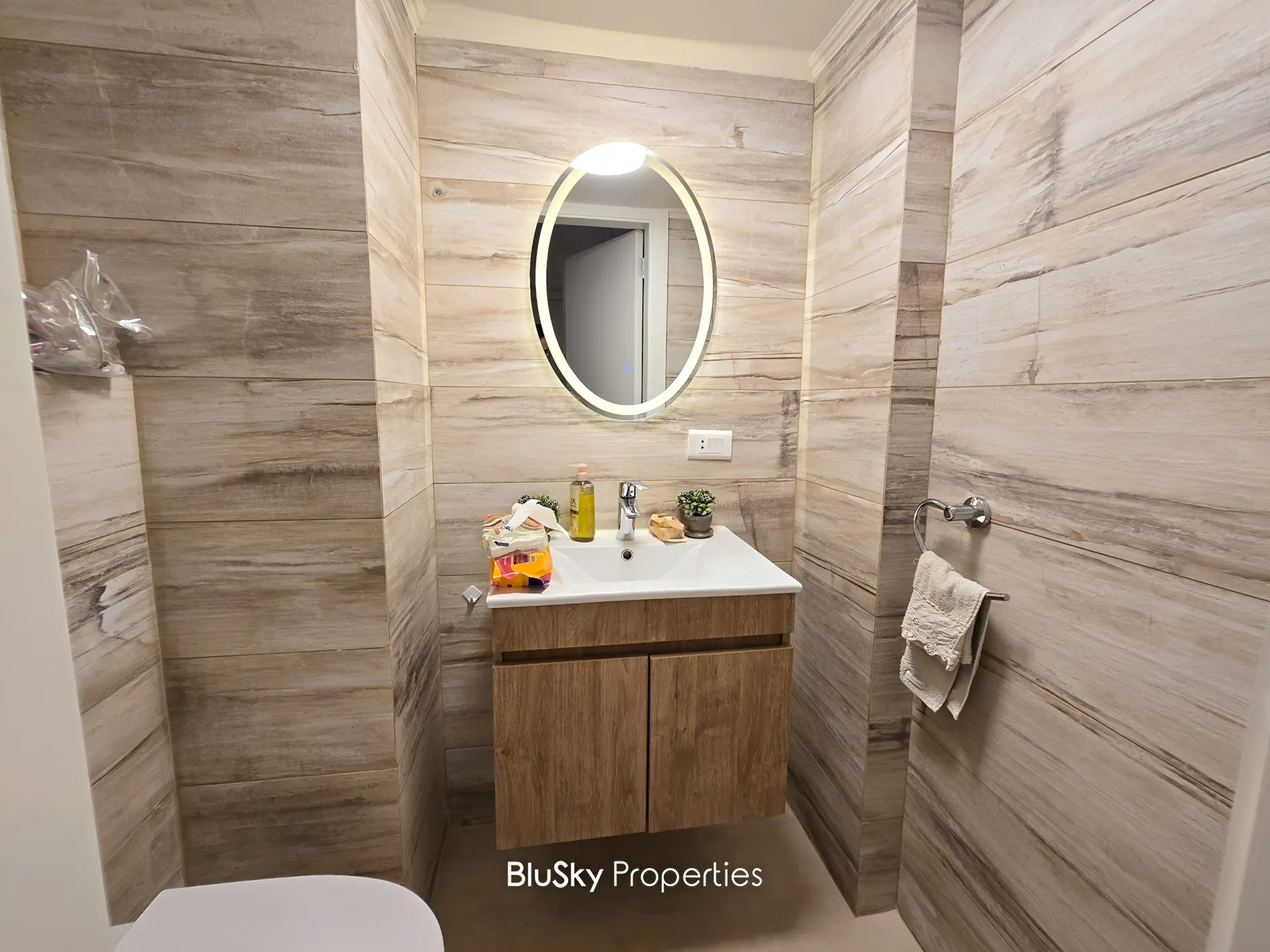 Apartment for sale in Mansourieh, lebanon