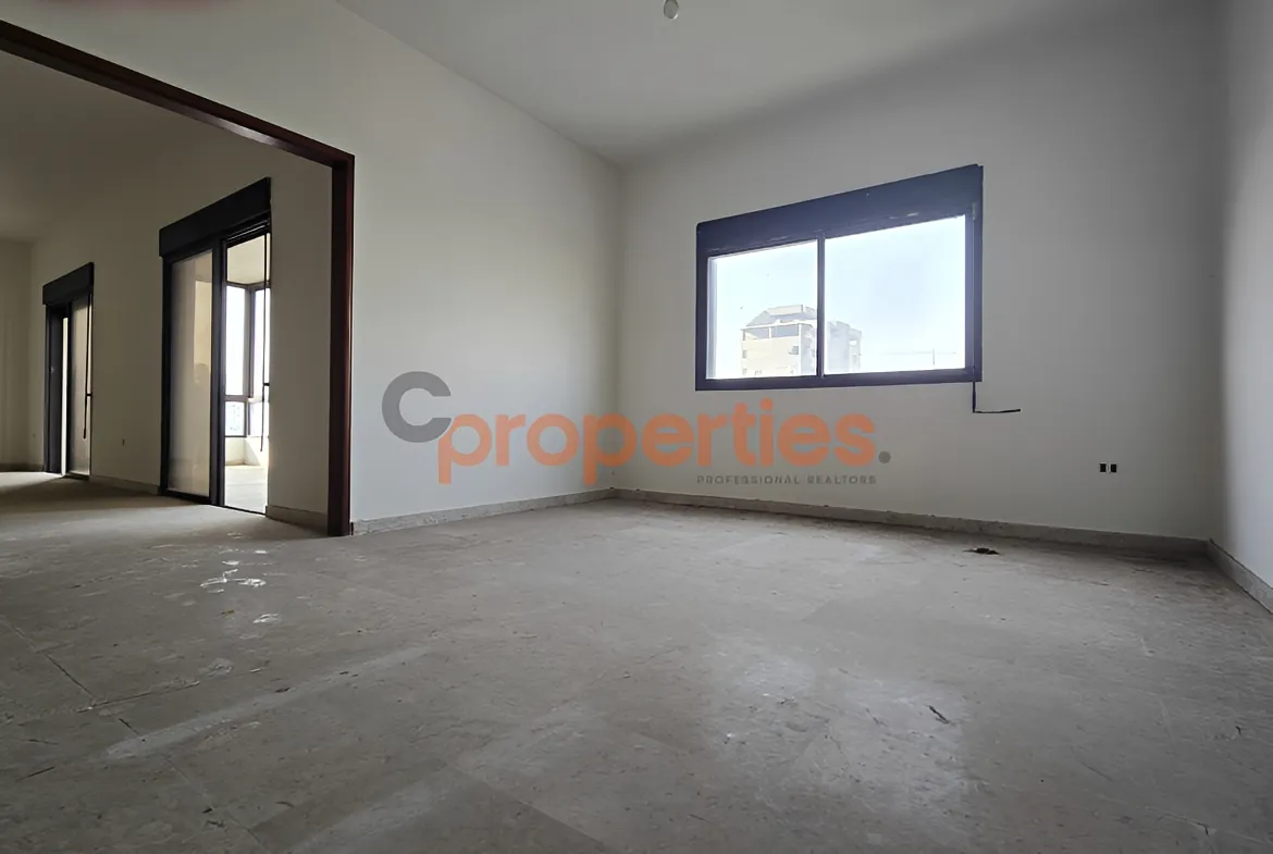 Apartment for Sale in Forn El Chebbak