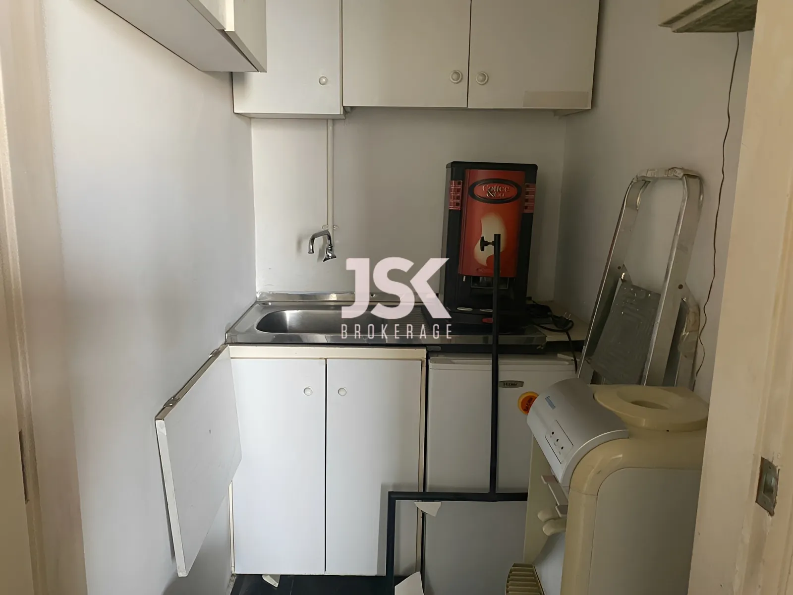 Office for Sale in Achrafieh