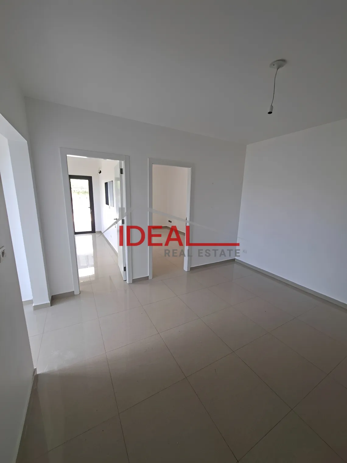 Office for rent in Kfar Hbab, Lebanon