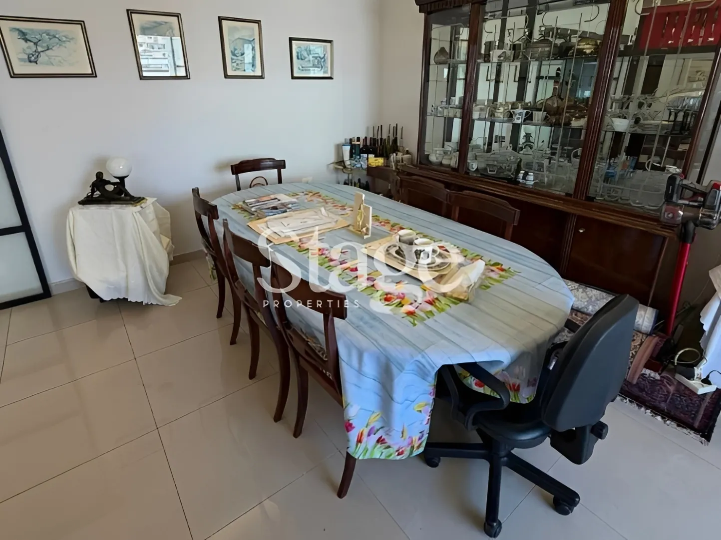 Apartment for sale in Sin El Fil, Lebanon - 3 bed, 2 bath