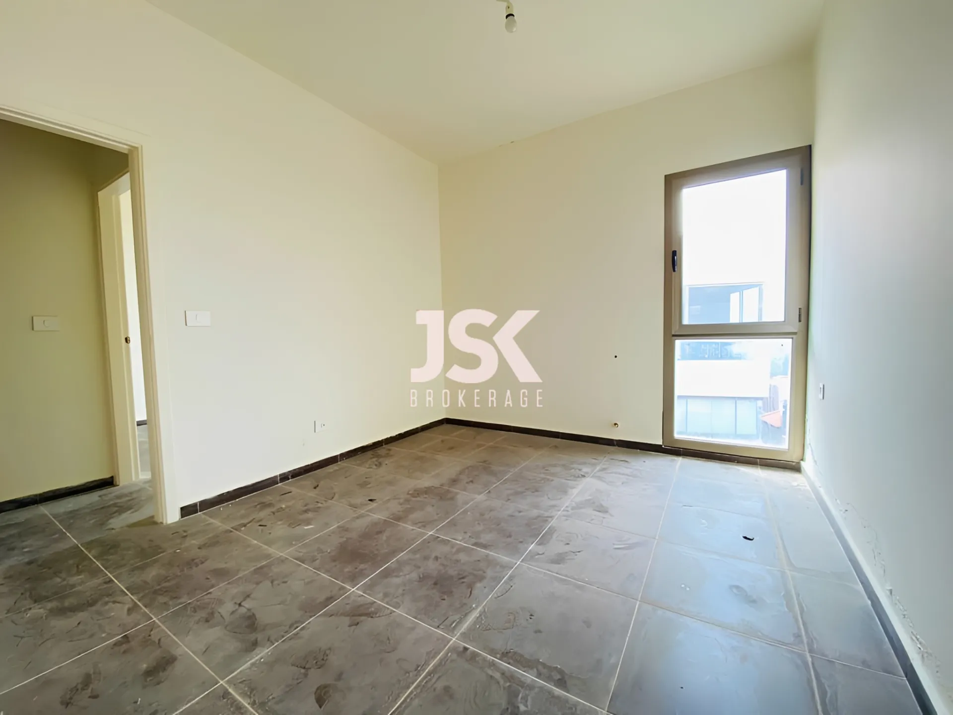 Apartment for Sale in Halat
