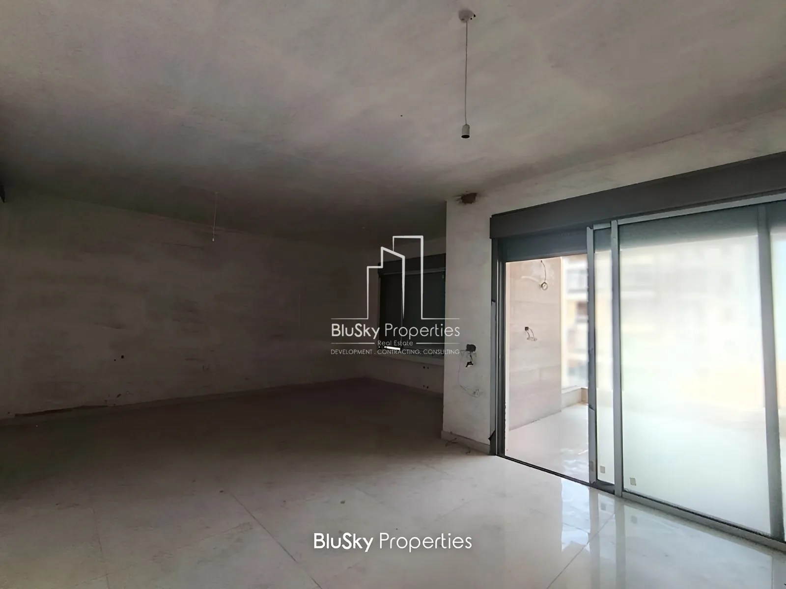 Apartment for Sale in Haret Sakher - 3 bed, 5 bath