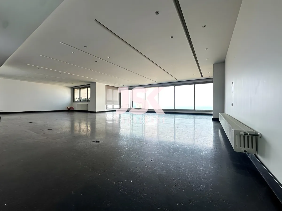 Apartment for Sale in Clemenceau, Beirut, Lebanon - 3 bed, 4 bath