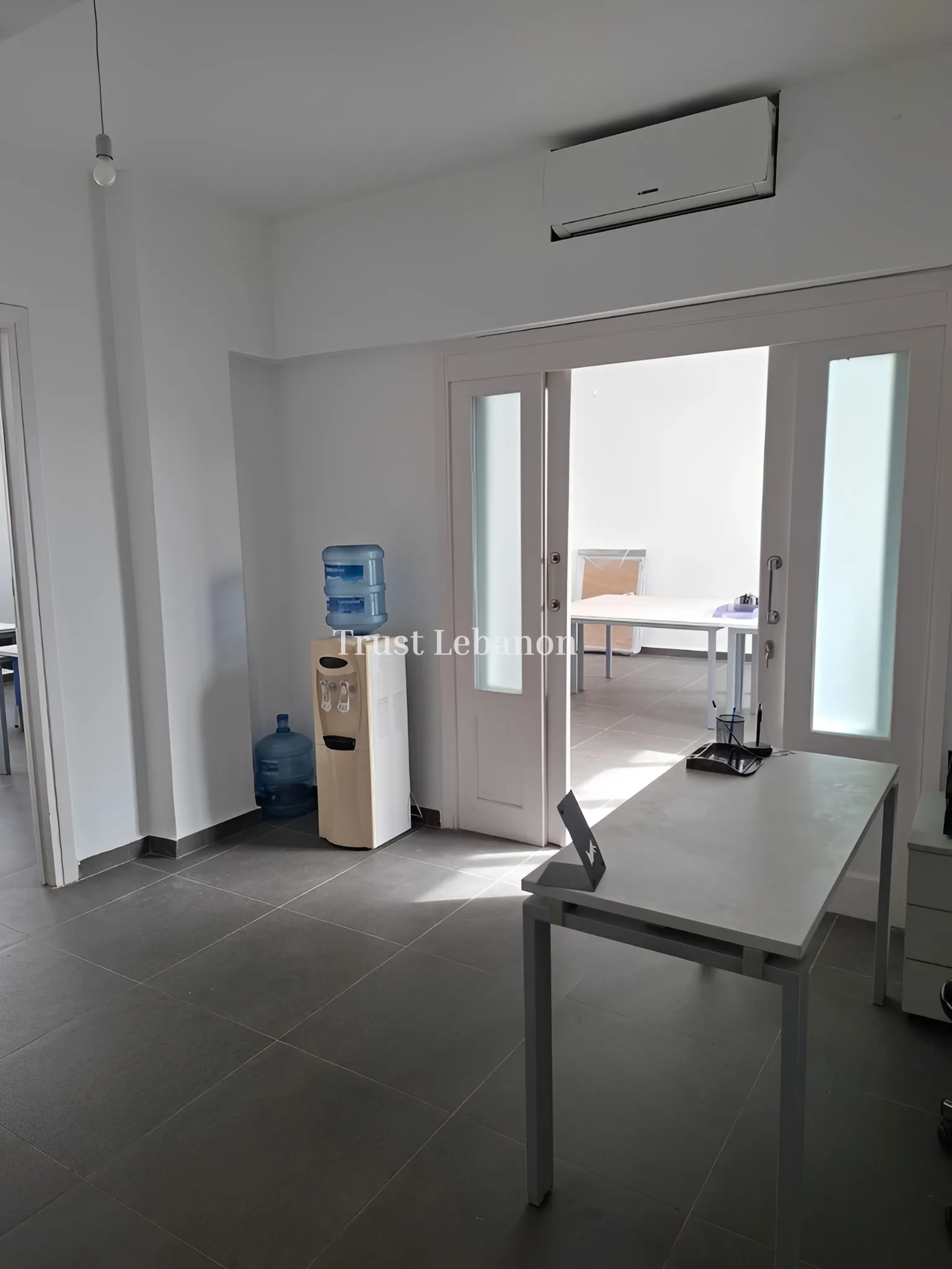 Office for rent in Beirut, Hamra