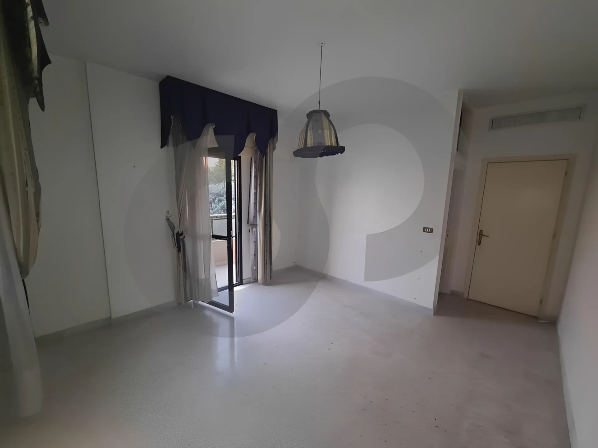 Apartment for Sale in Khalde