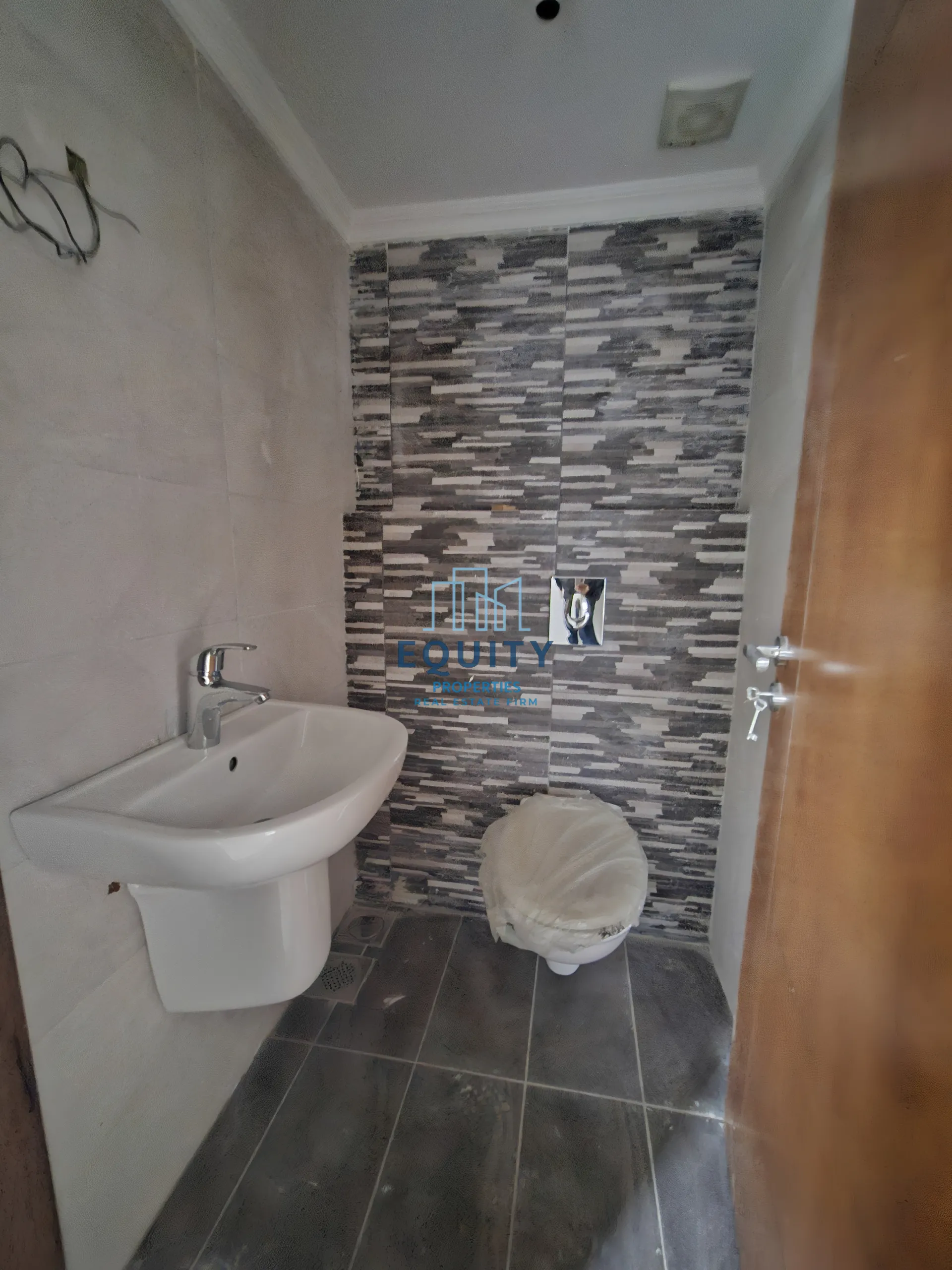 Apartment for Sale in Bouar