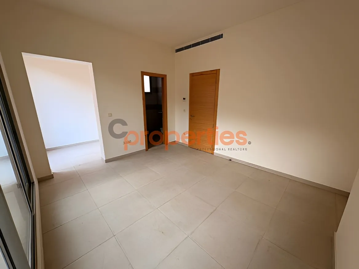Apartment for Rent in Louaizeh