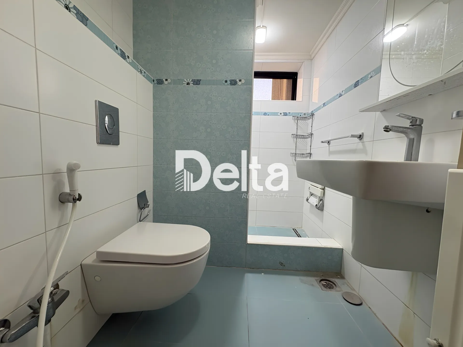 Apartment for rent in Raoucheh