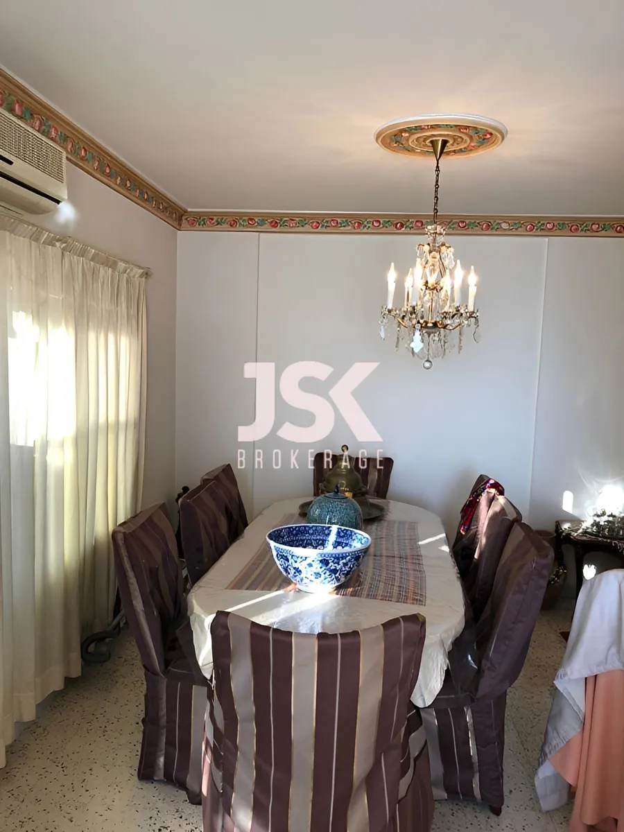 Apartment for Sale inZokak el Blat, Beirut - 2 bed, 2 bath