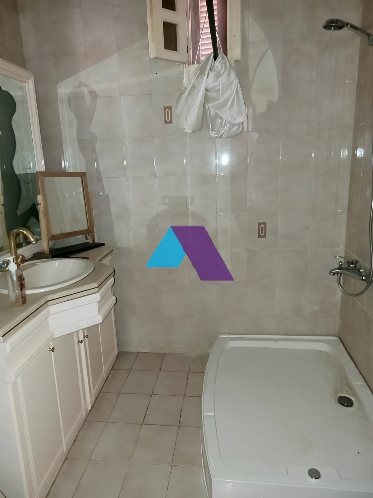 Villa for Sale in Aachqout