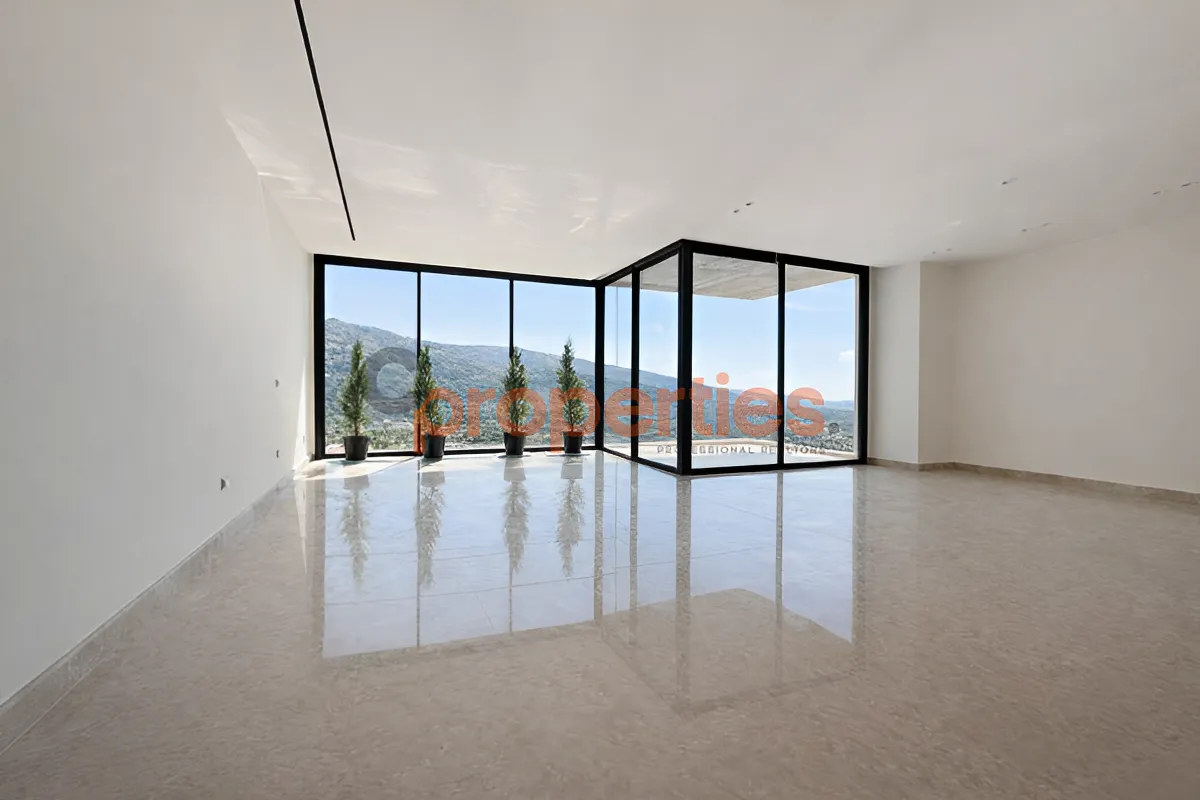 Apartment for Sale in Montiverdi - 3 bed, 4 bath