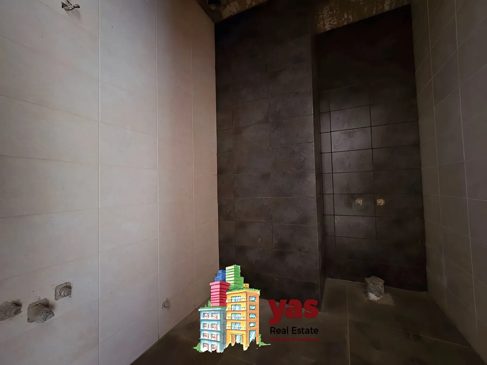 Duplex for sale in Ashqout - 3 bed, 2 bath