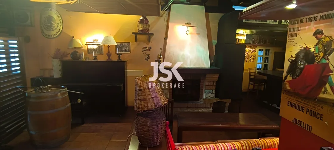 Restaurant for rent in Zouk Mosbeh