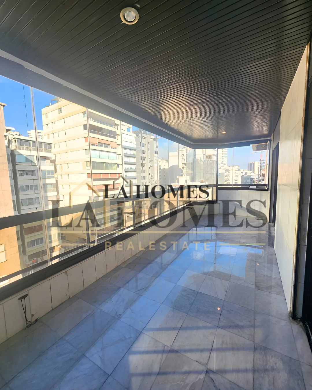 Apartment for rent in Raouche