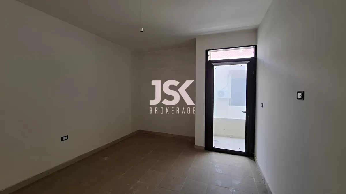 Apartment for Sale in Aamchit, Lebanon - 3 bed, 3 bath