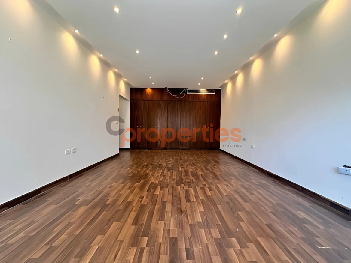 Apartment for sale in Ramleh Al Bayda, Beirut, Lebanon - 4 bed, 5 bath