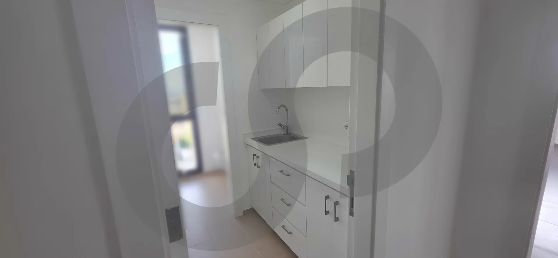 Commercial Property for Rent in Kousba