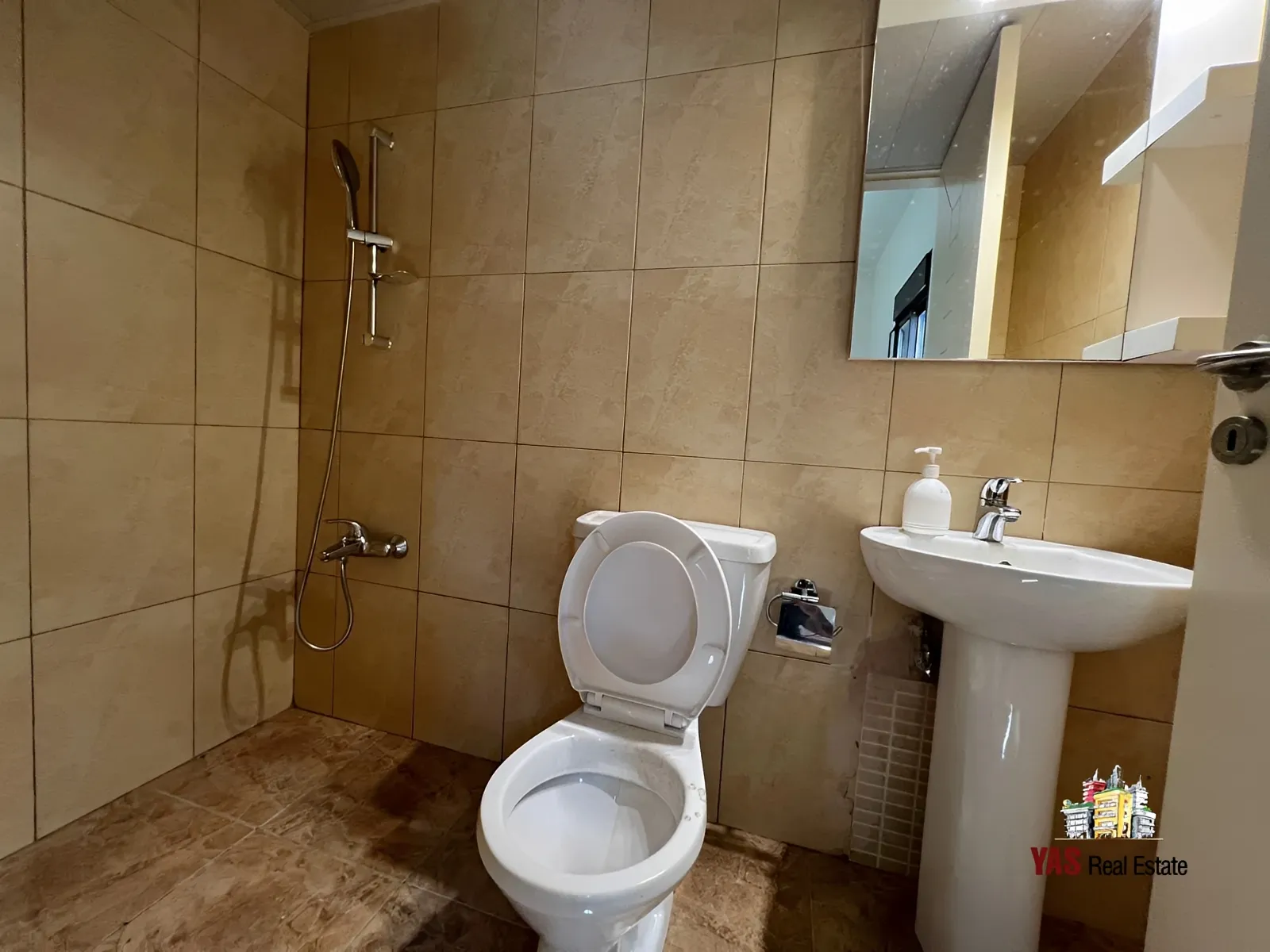 Villa for Sale in Okaibe