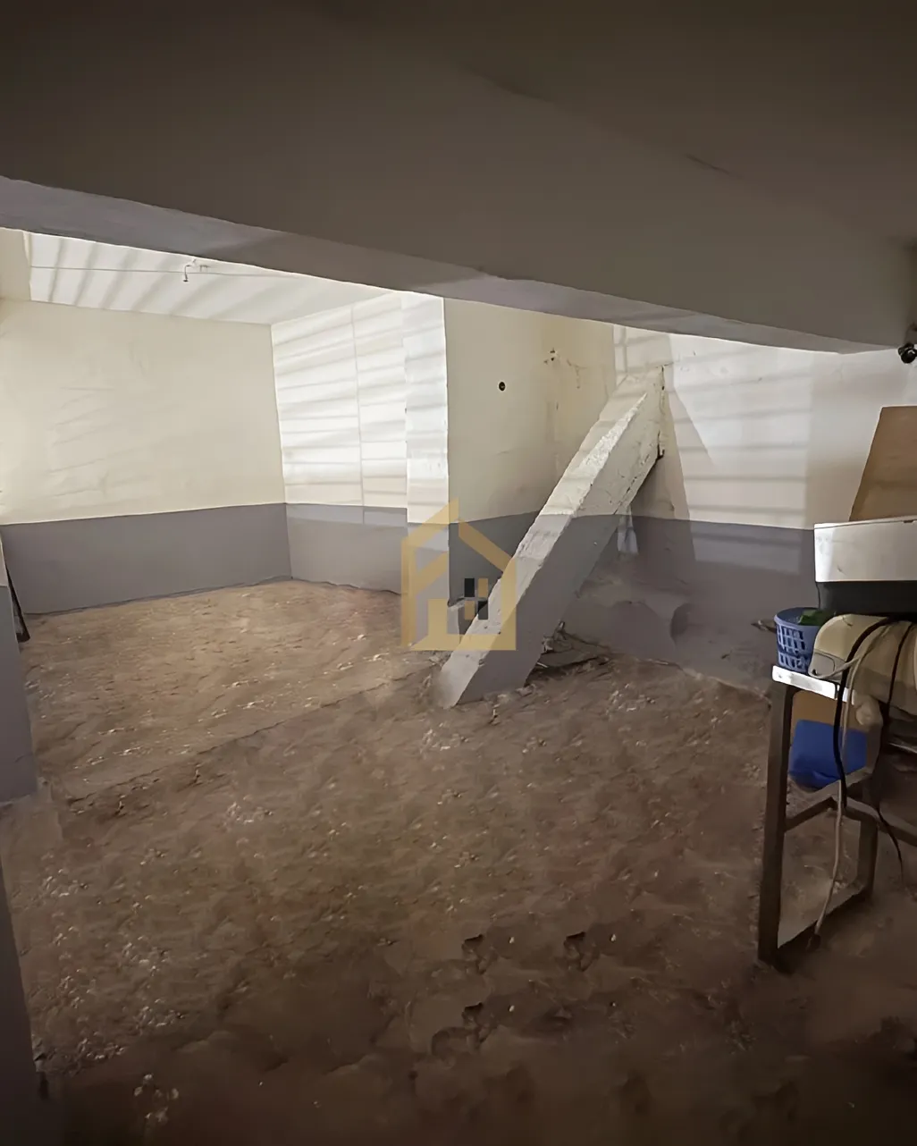 Warehouse for sale in Tariq El Jdideh, Beirut, Lebanon