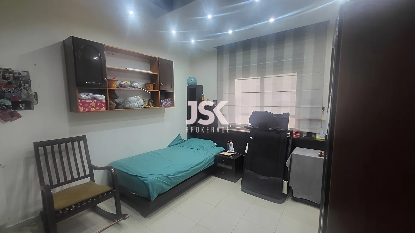 Apartment for Sale in Ballouneh