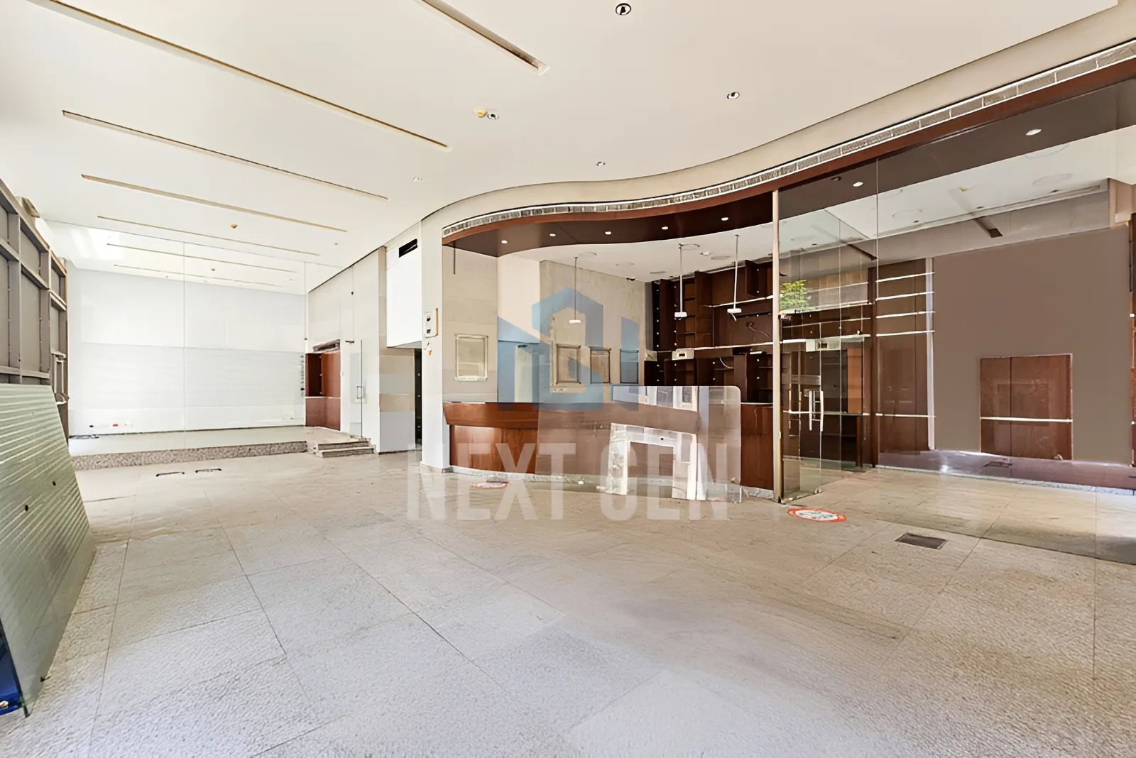 Shop for Rent in Downtown