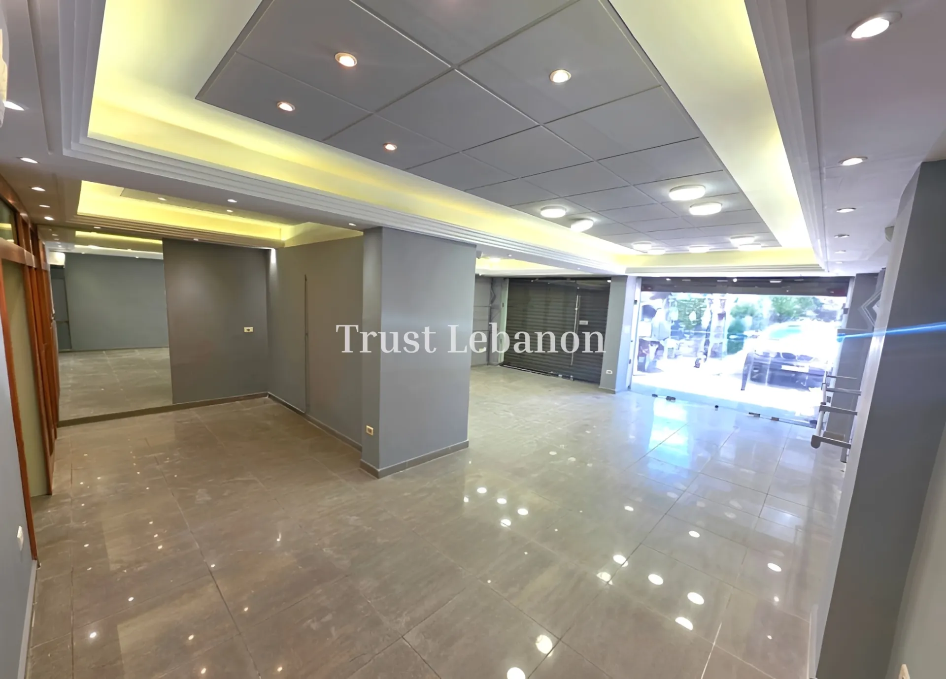 Shop for rent in Jdeideh, Lebanon
