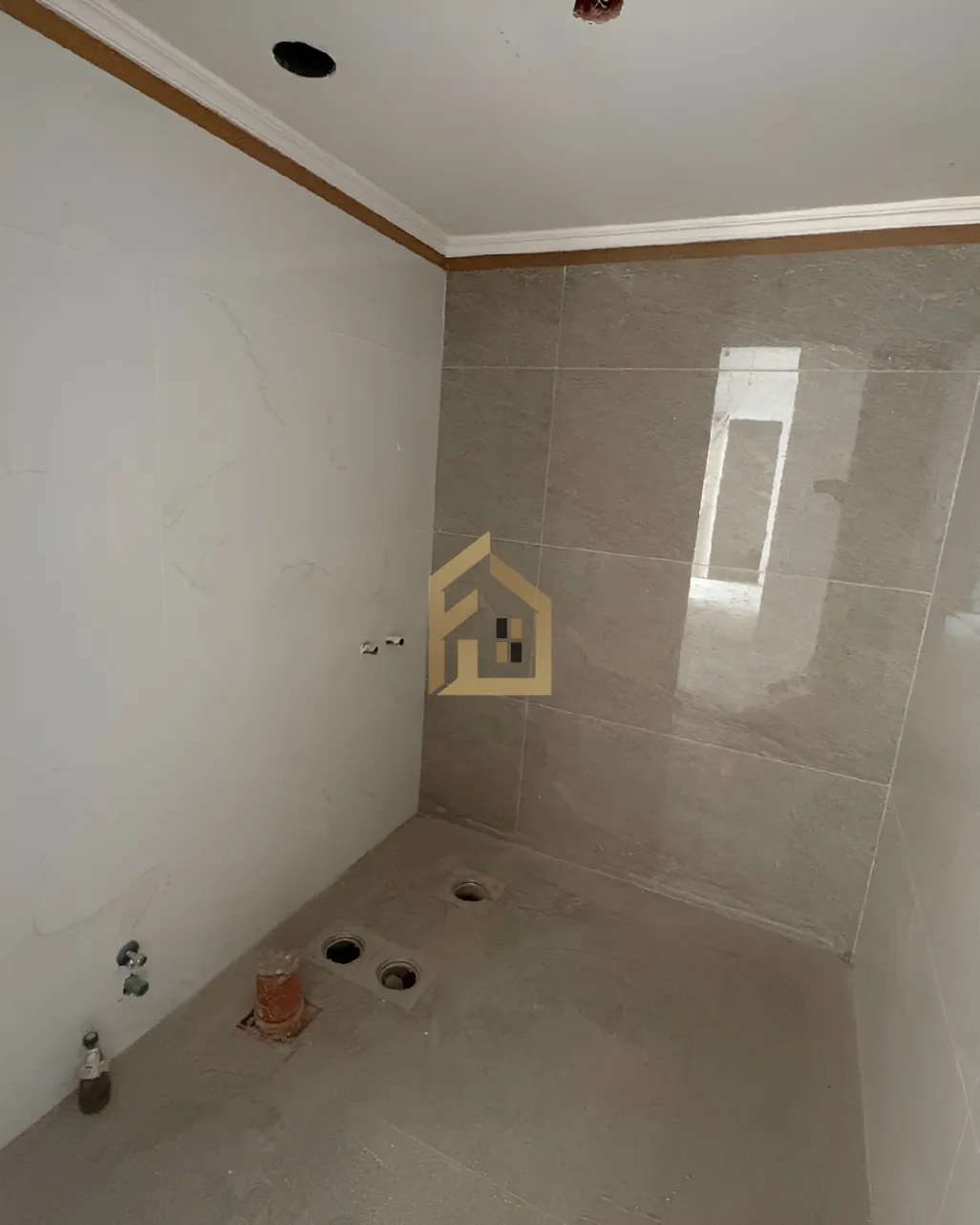 Apartment for sale in Ras El Nabaa, Bayrut, Lebanon