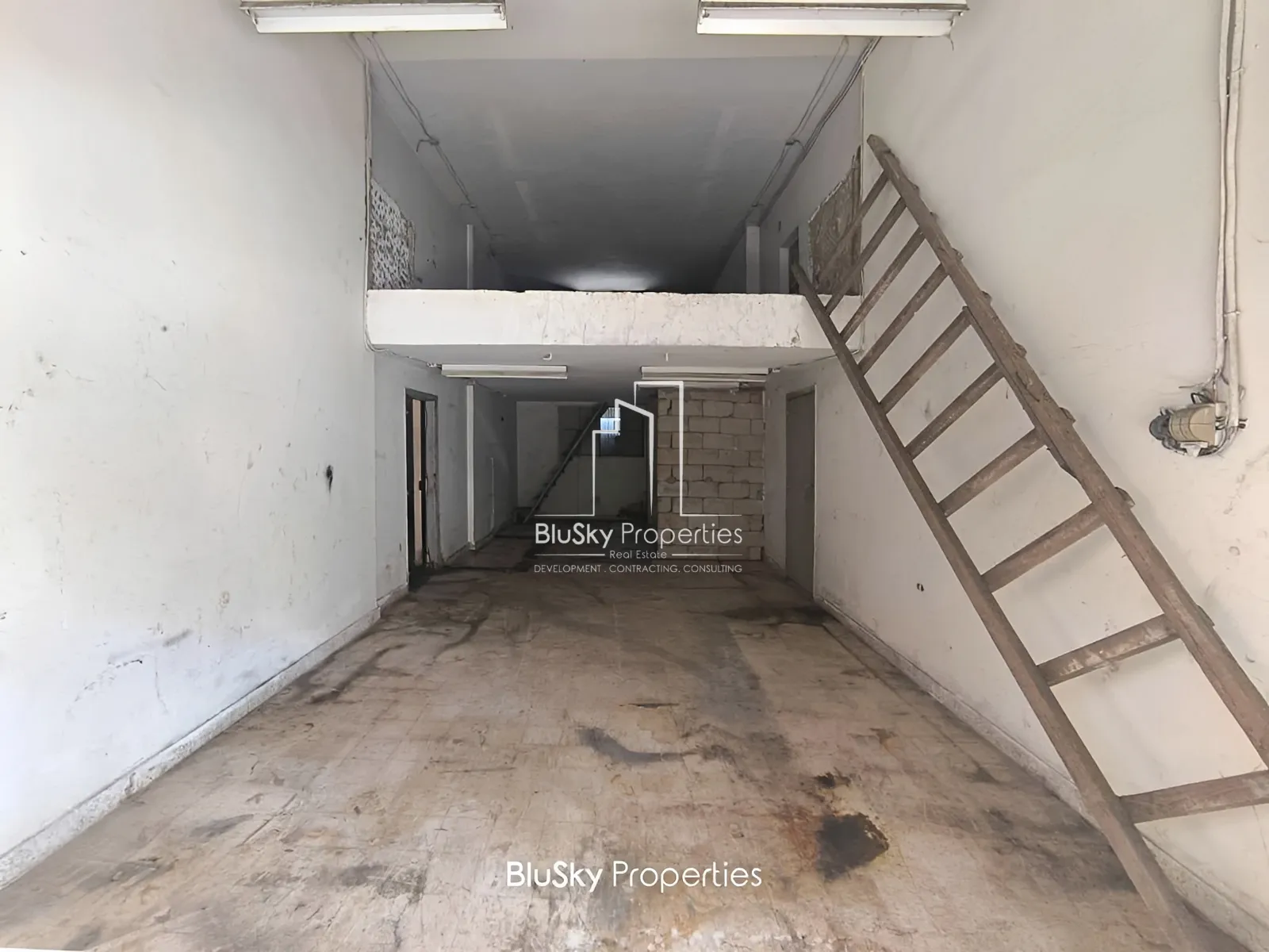 Shop for sale in Antelias