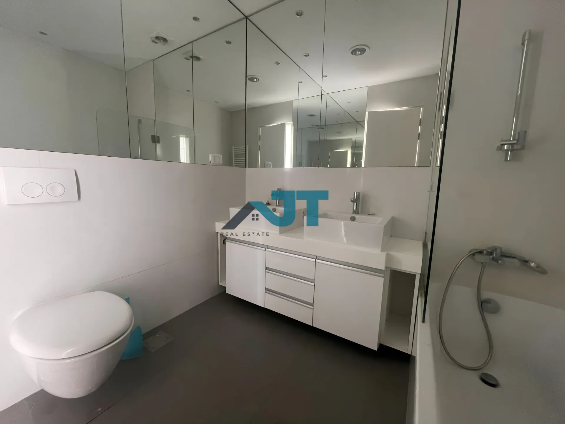 Apartment for rent in Achrafieh, Beirut, Lebanon
