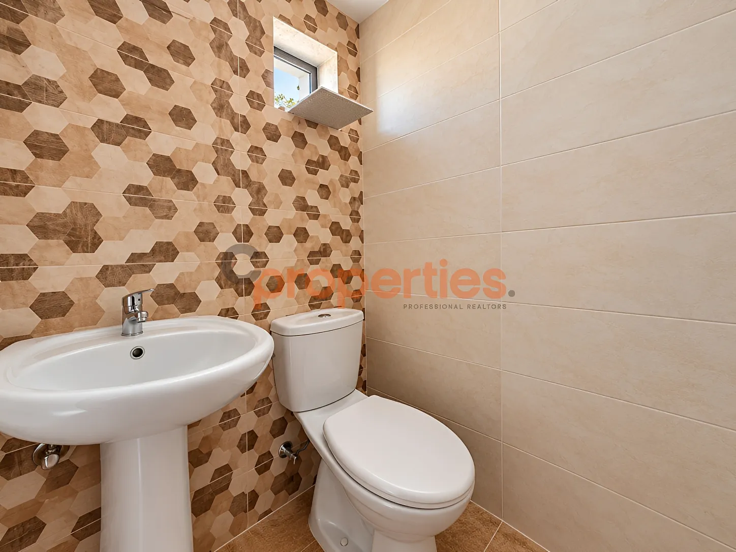 Apartment for Sale in Ain Aar