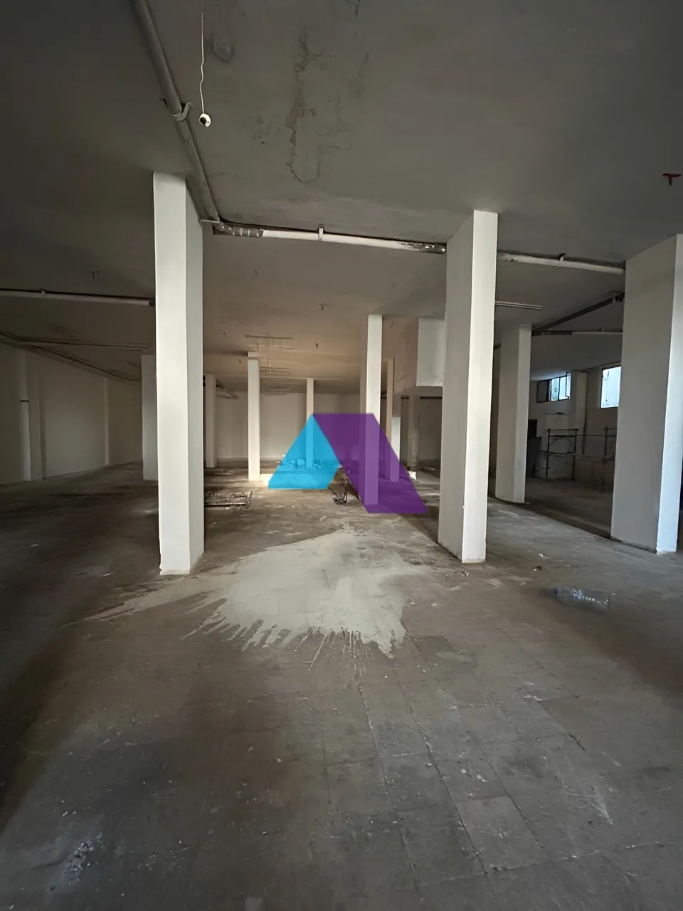 Warehouse for sale in Sabtiyeh
