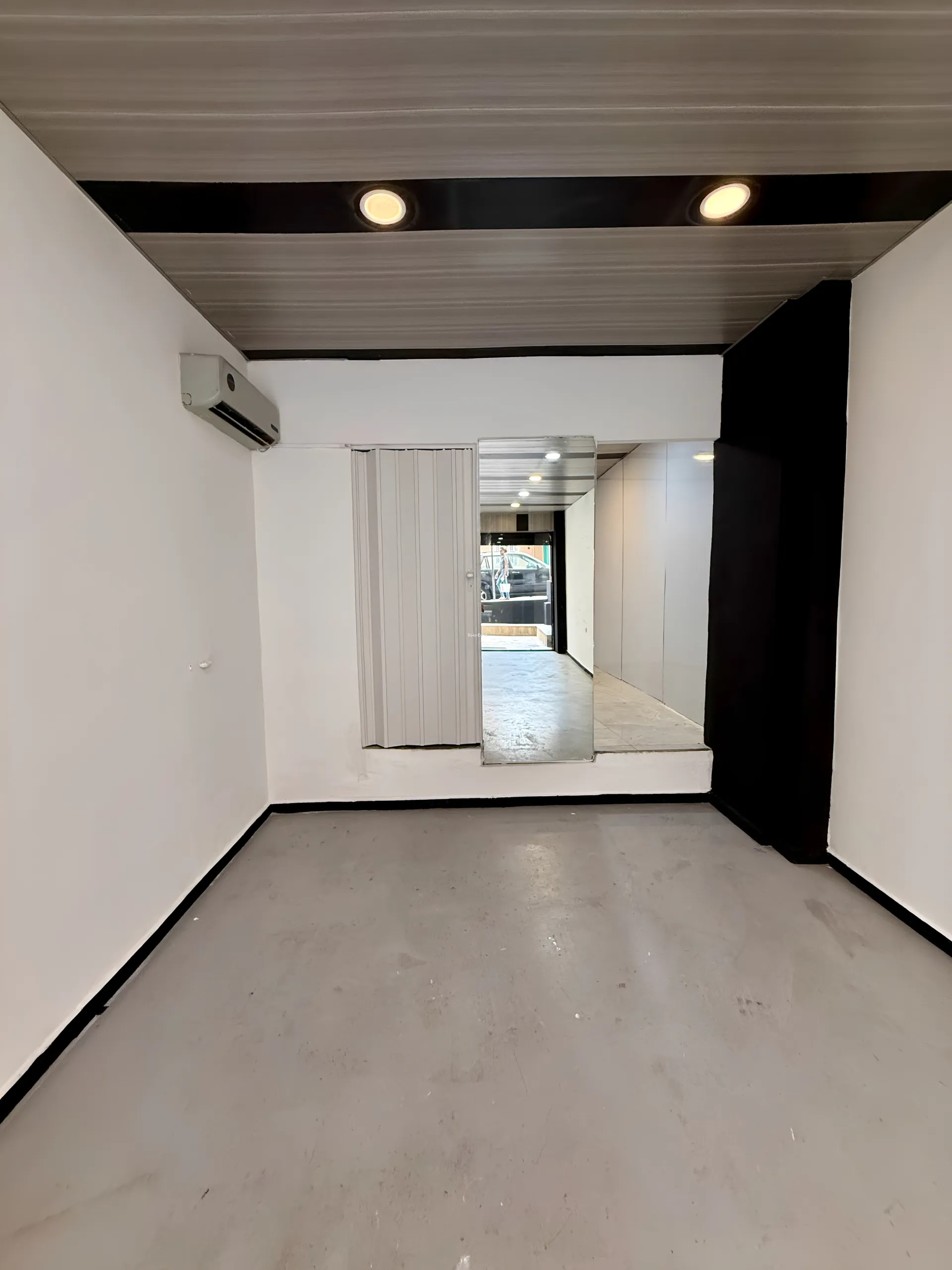 Shop for rent in Achrafieh, beirut, lebanon