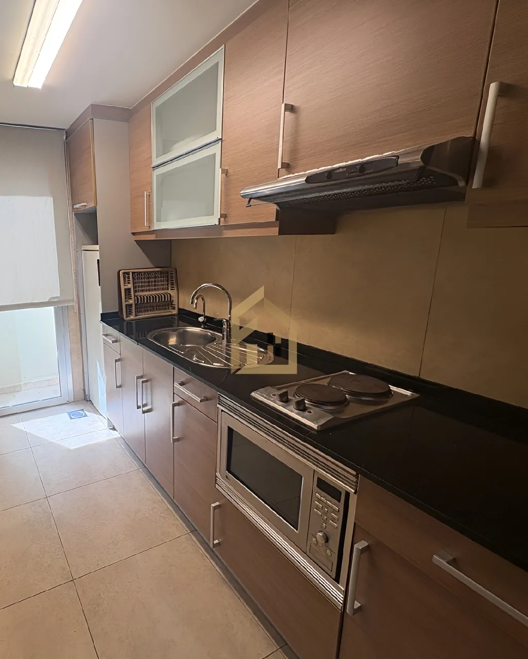 Studio for rent in Raoucheh, Beirut, Lebanon - 1 bed, 1 bath