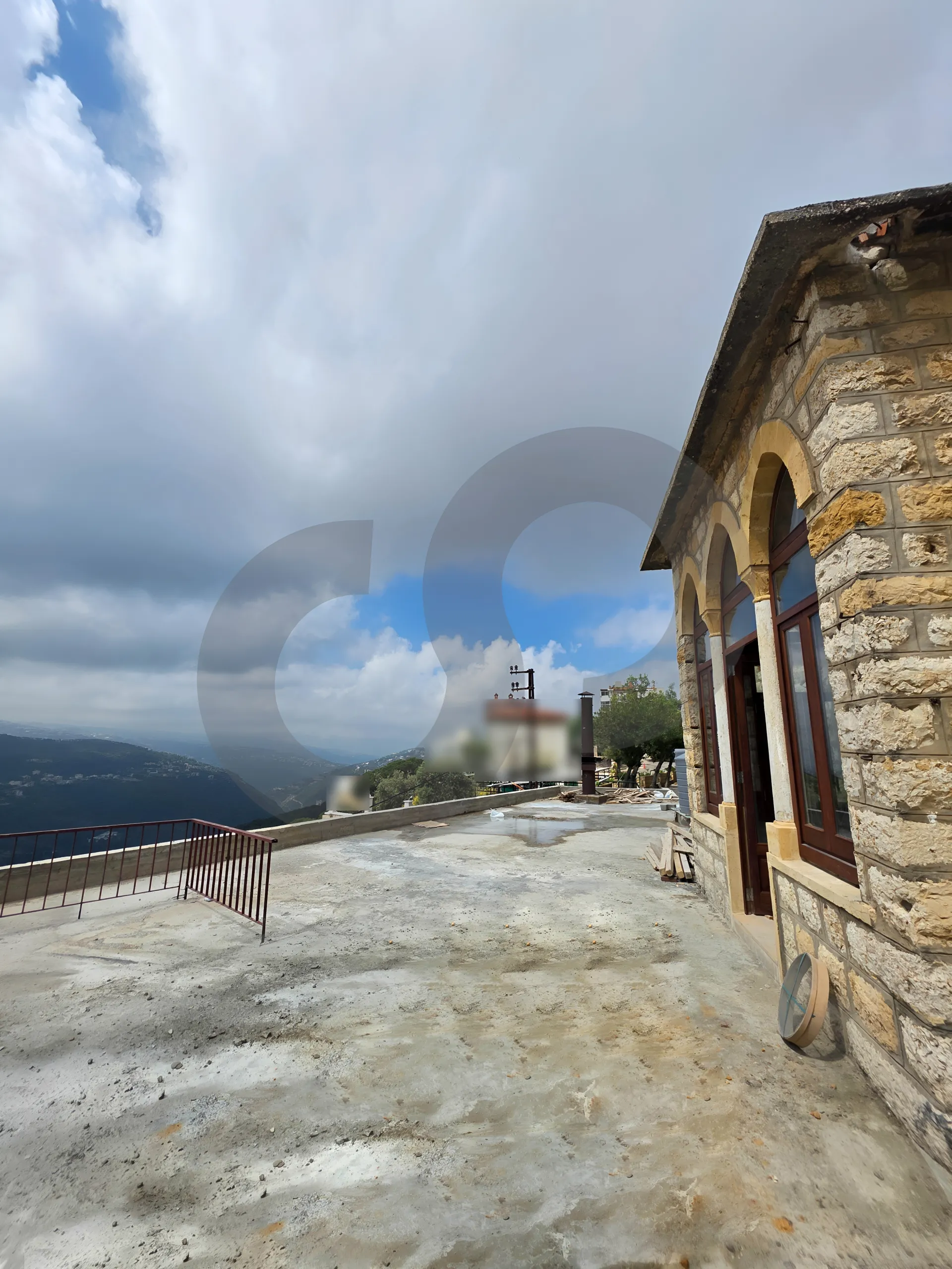 Commercial Property for Rent in Broummana