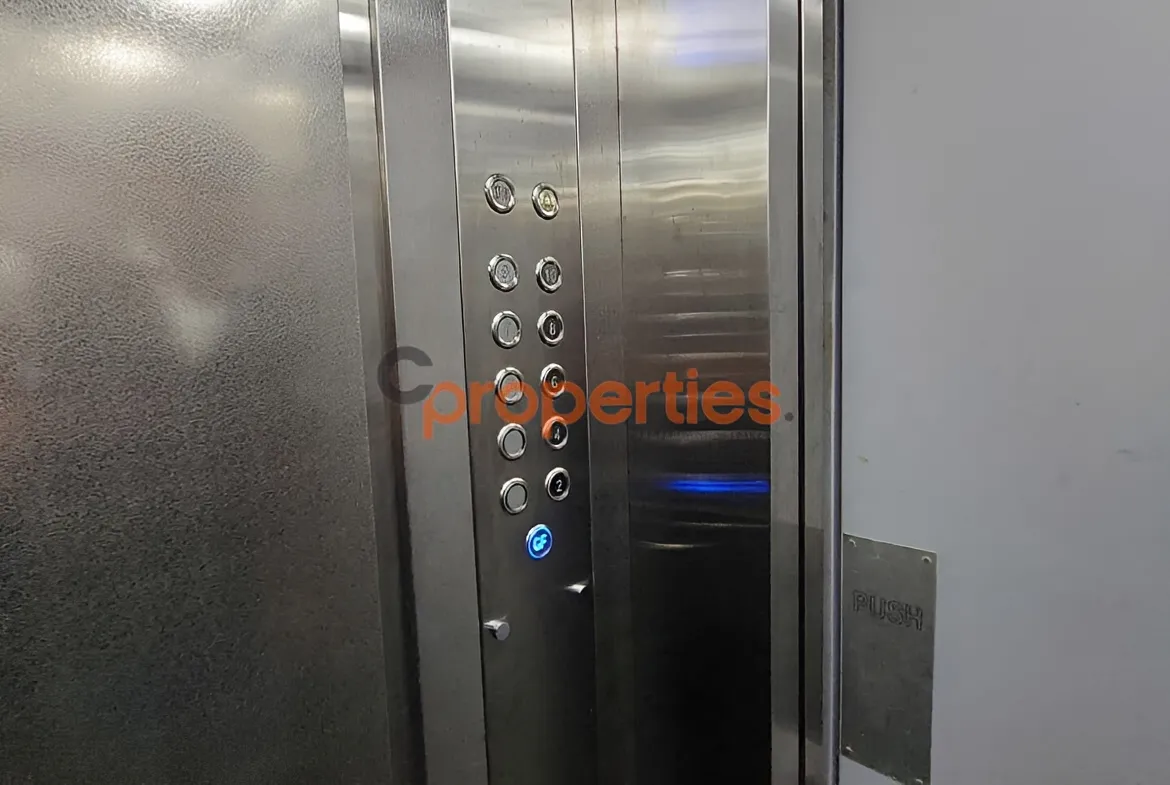 Office for Rent in Zalqa
