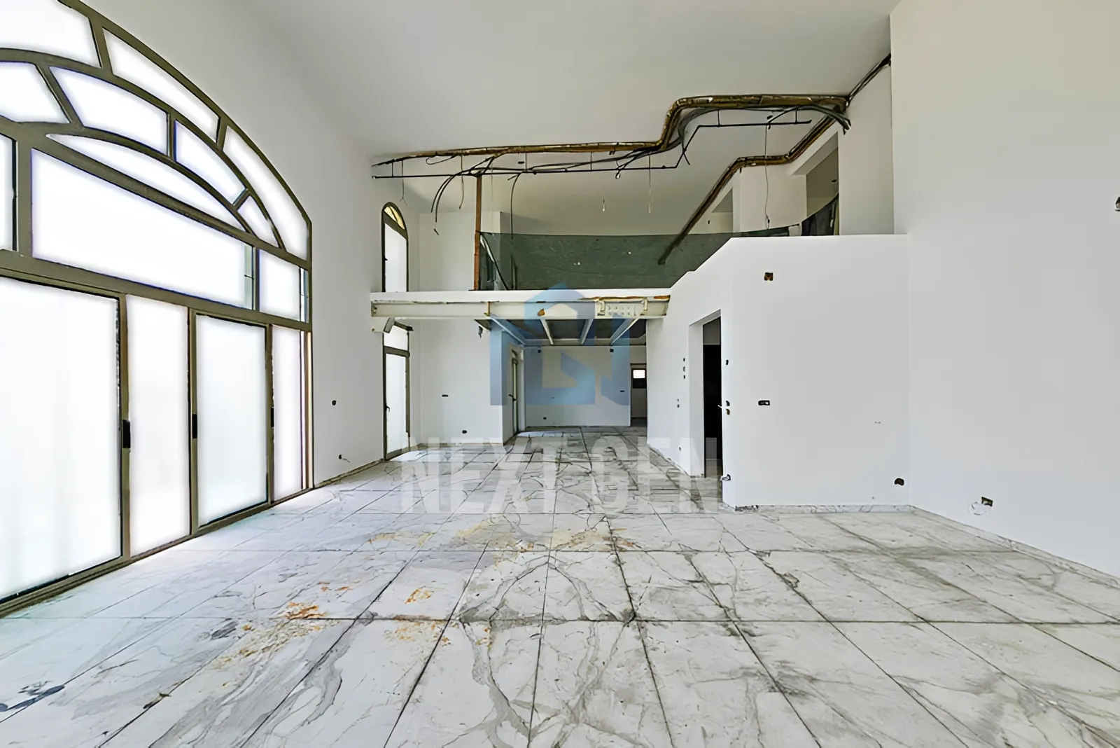 Apartment for Sale in Tallet El Khayyat - 4 bed, 6 bath