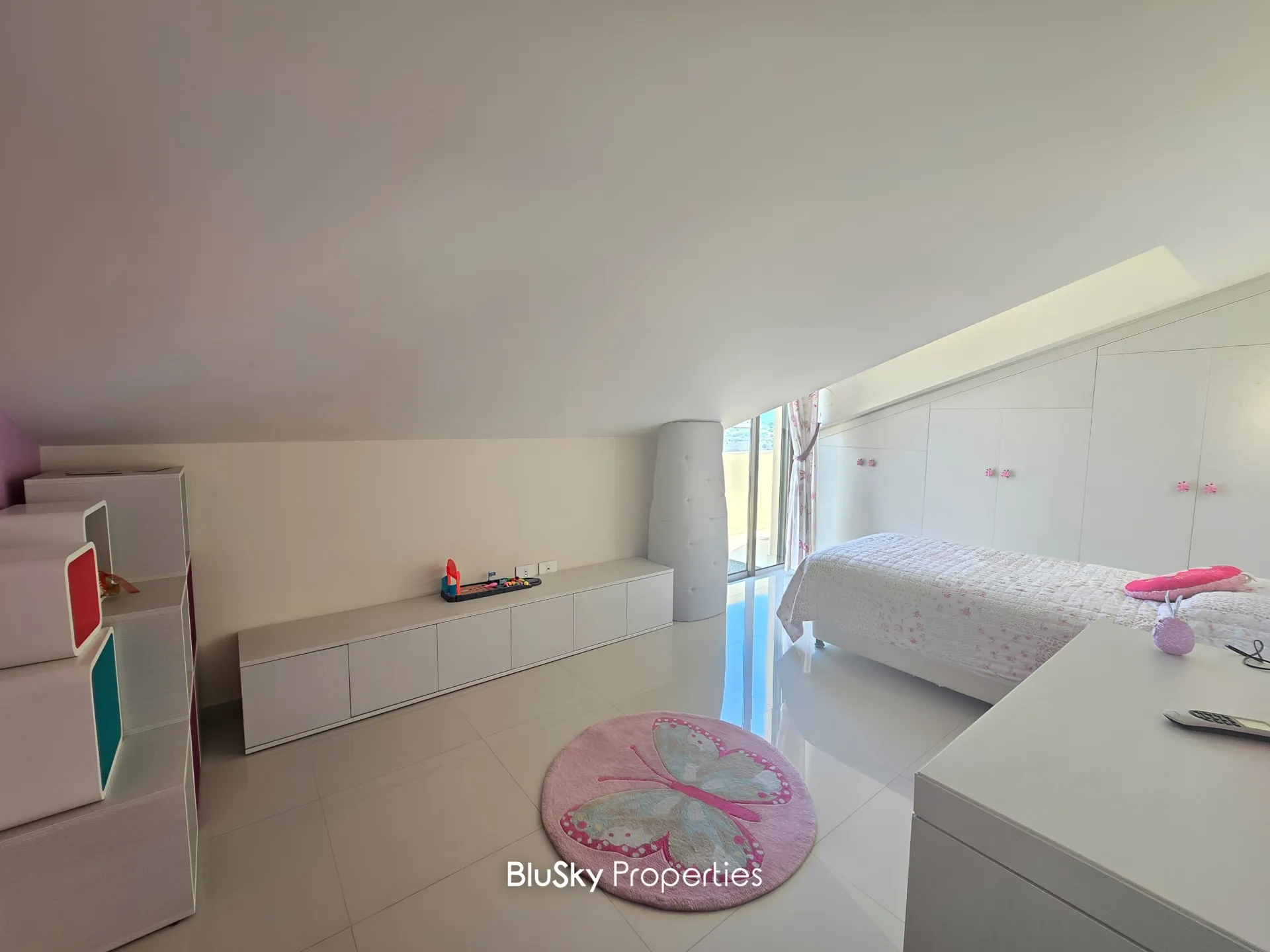 Duplex for sale in Mansourieh, lebanon