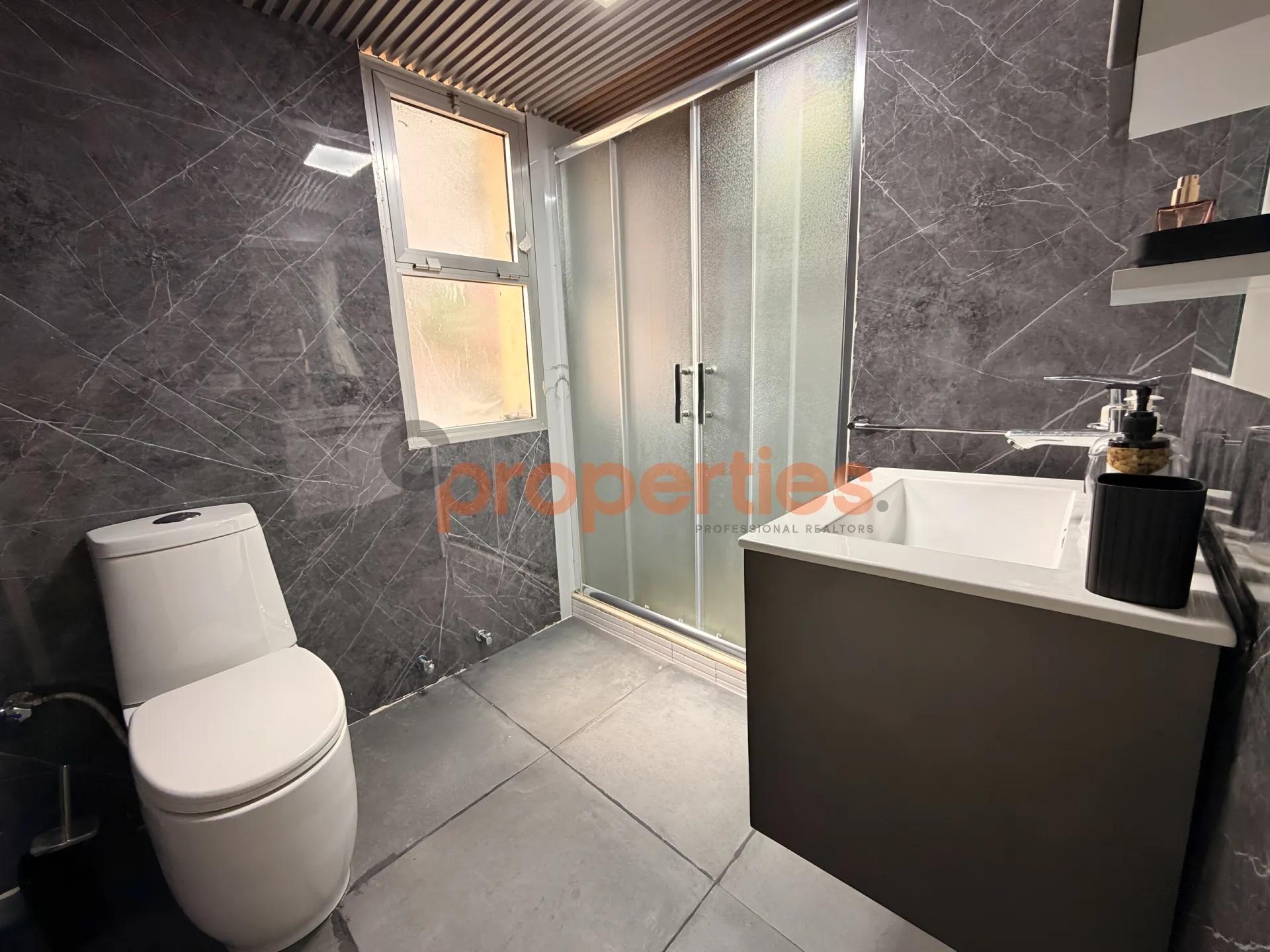 Apartment for Rent in Naqqache