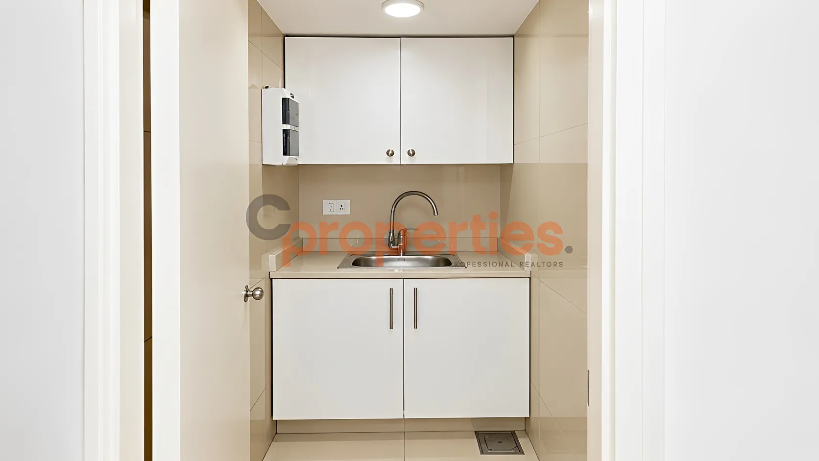 Shop for Rent in Roum