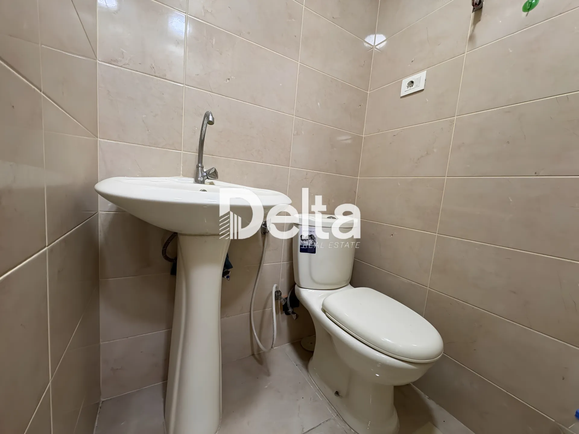 Office for rent in Mar elias, beirut, lebanon