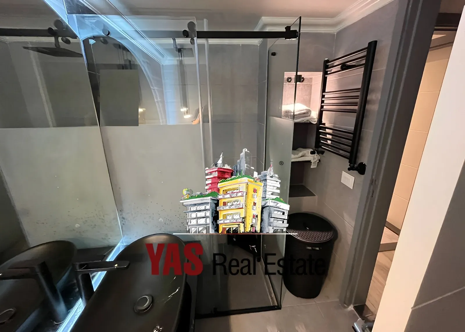 Apartment for Sale in Ballouneh