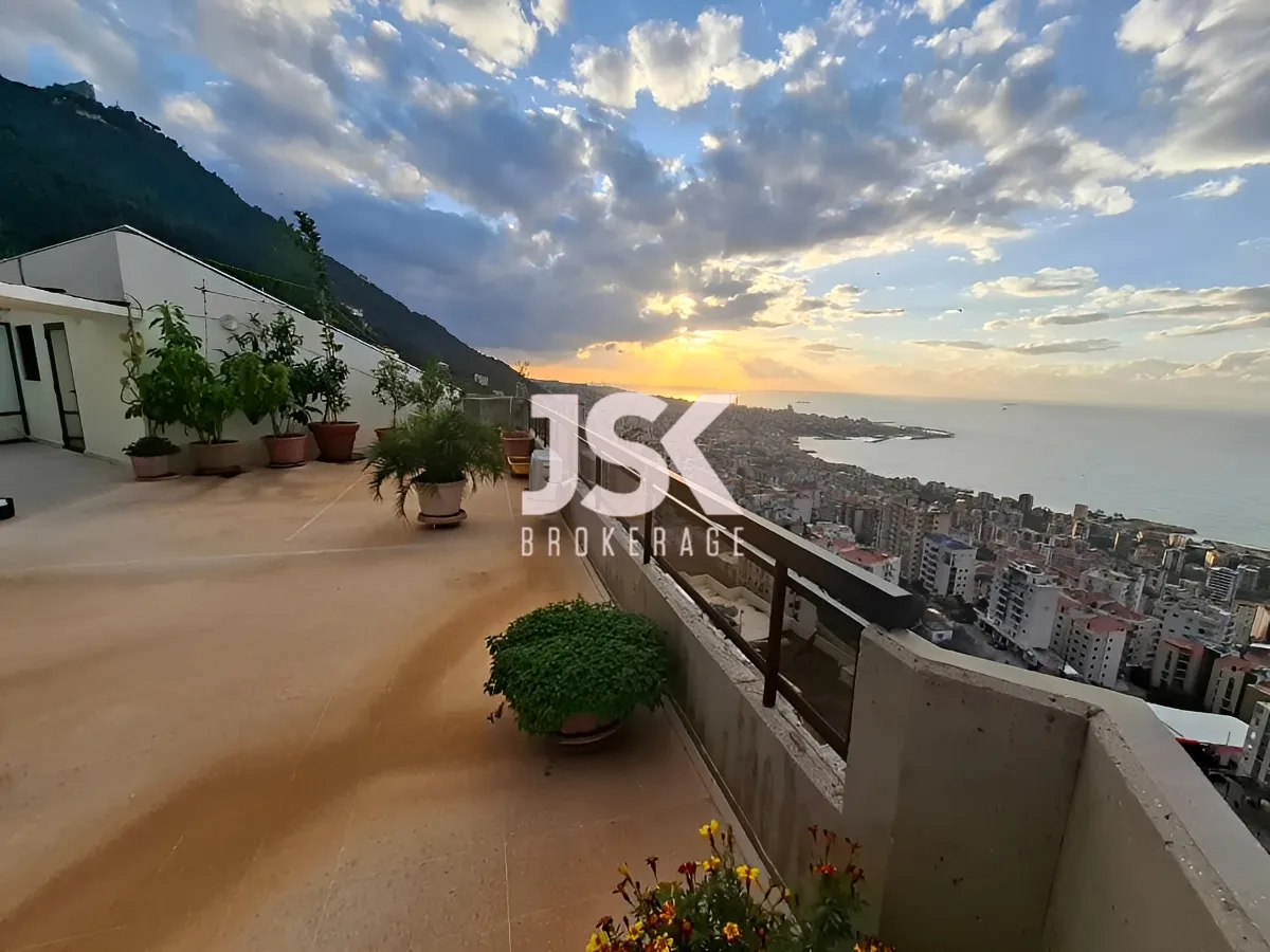 Triplex for Rent in Sahel Aalma, Lebanon - 4 bed, 6 bath