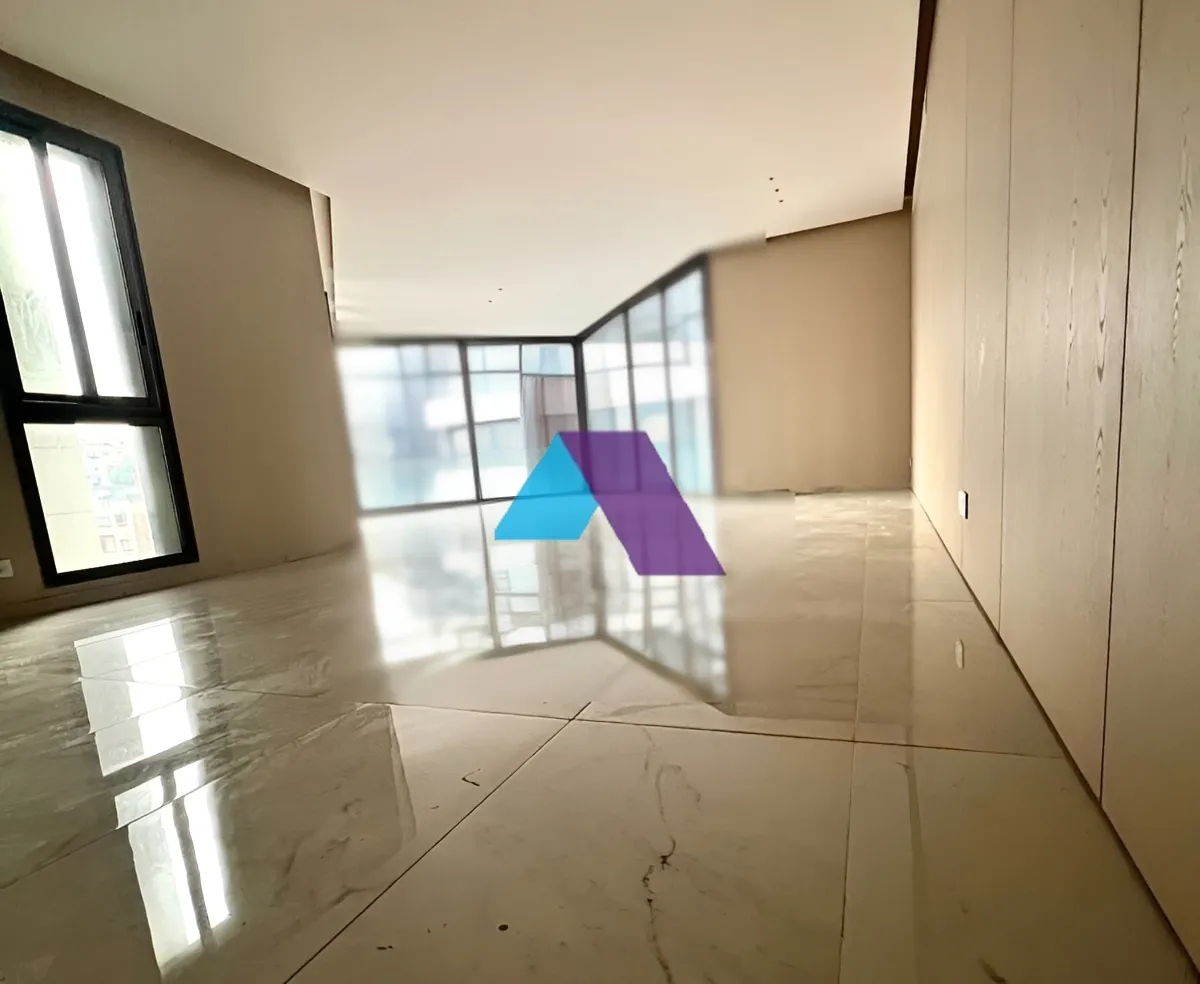 Apartment for Sale in Geitawi - 3 bed, 4 bath