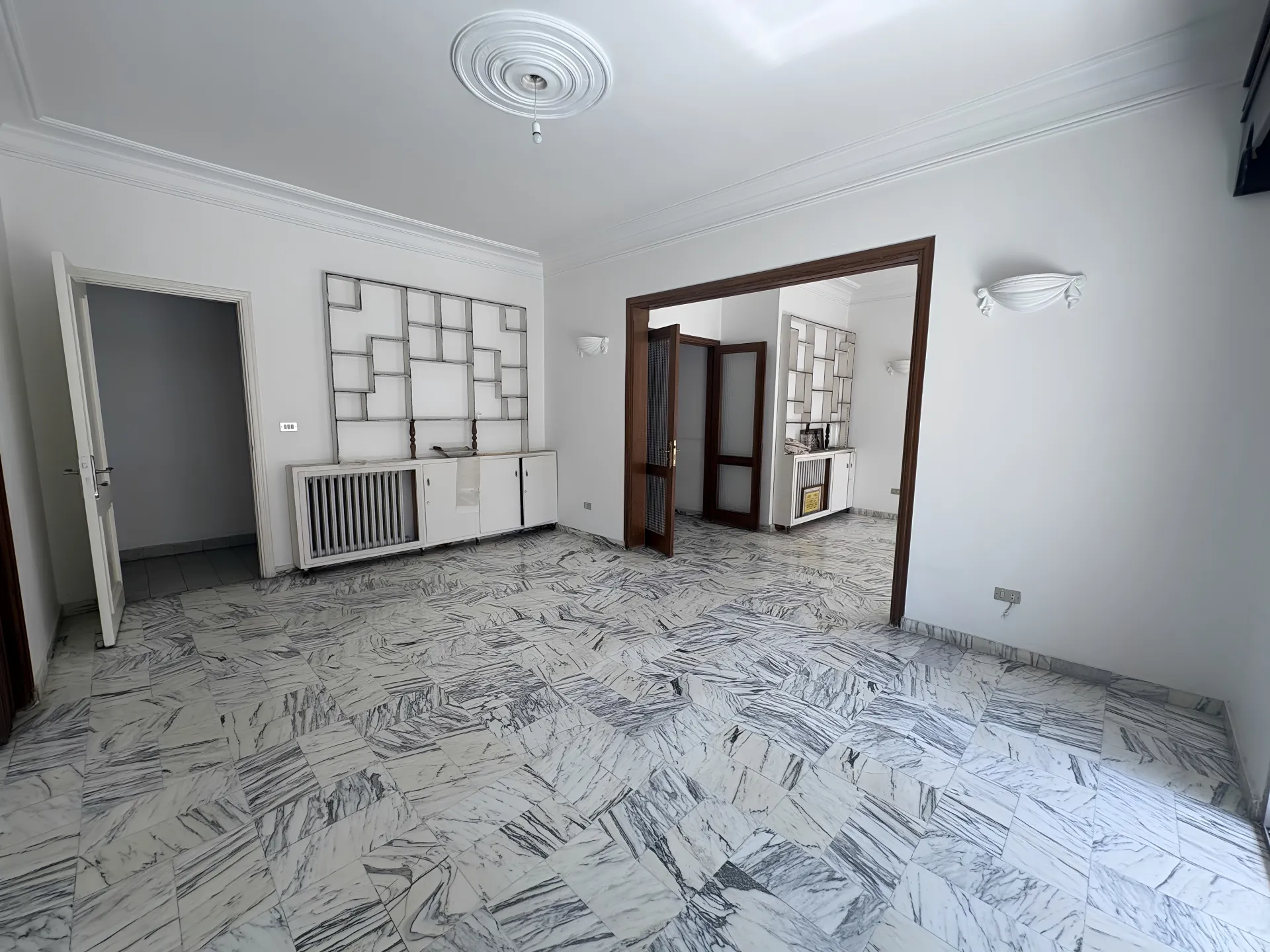 Apartment for sale in Ras al naba'a, beirut, lebanon