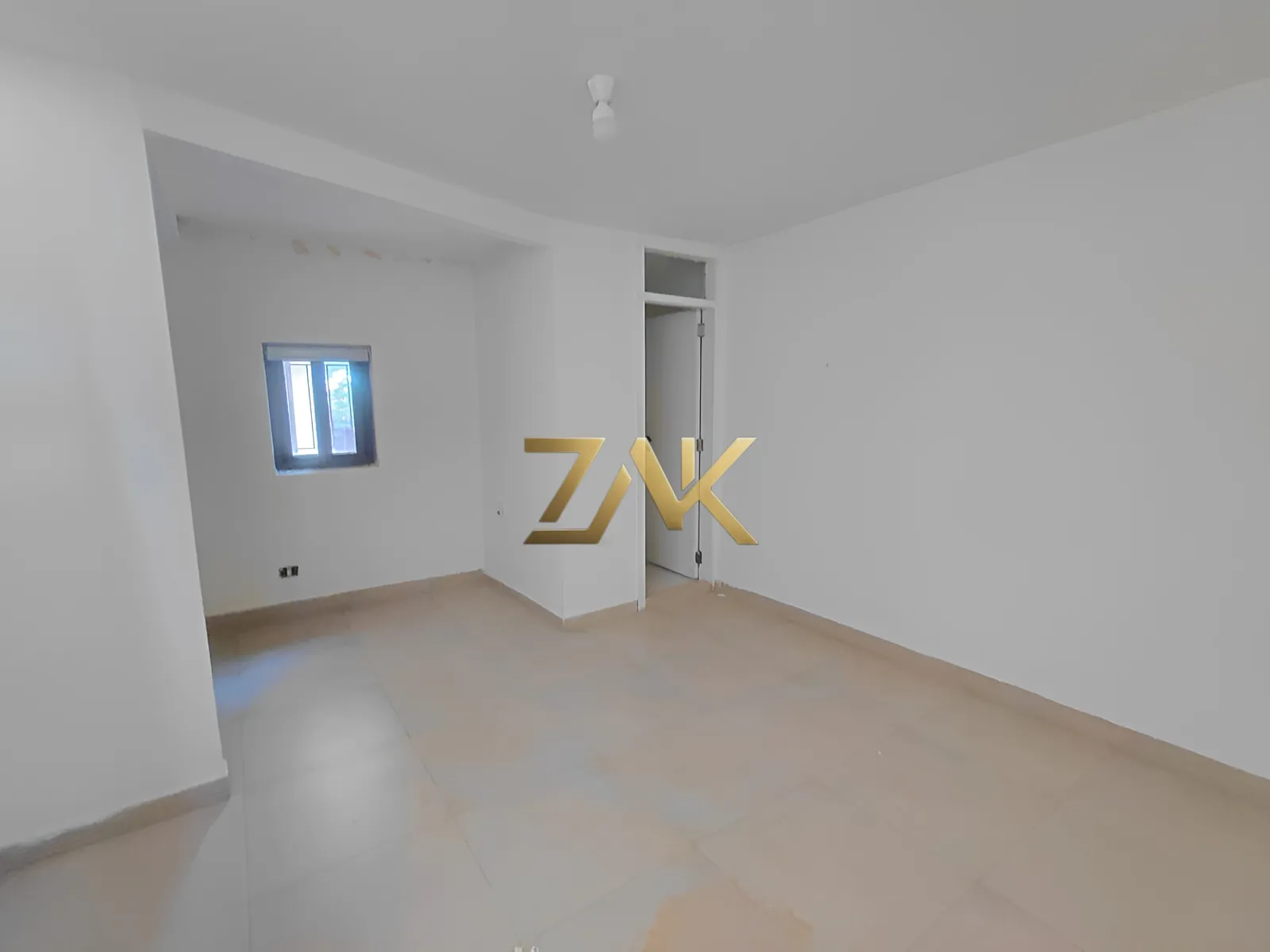 Shop for Rent Zouk Mikael