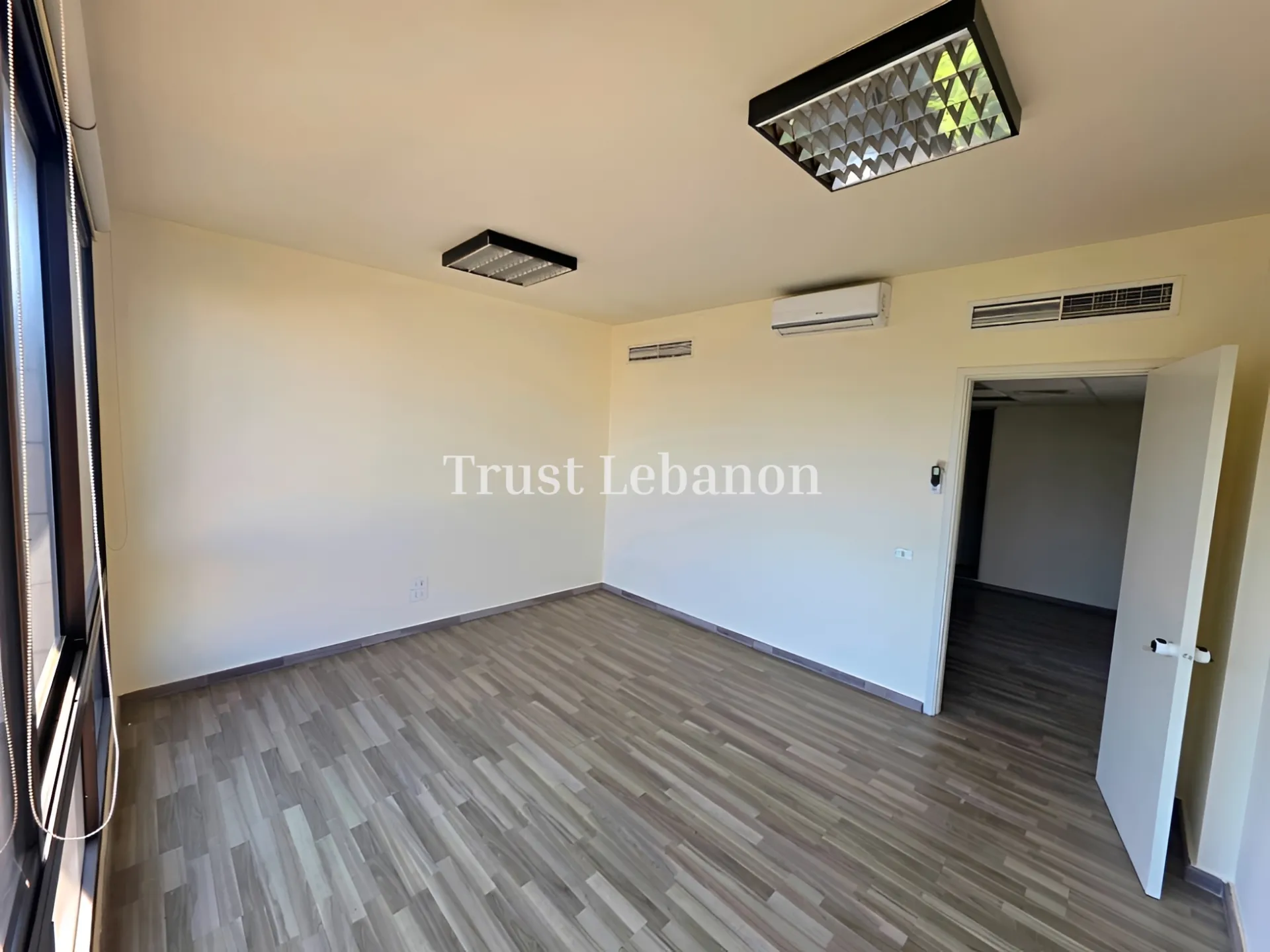 Office for rent in Hazmieh