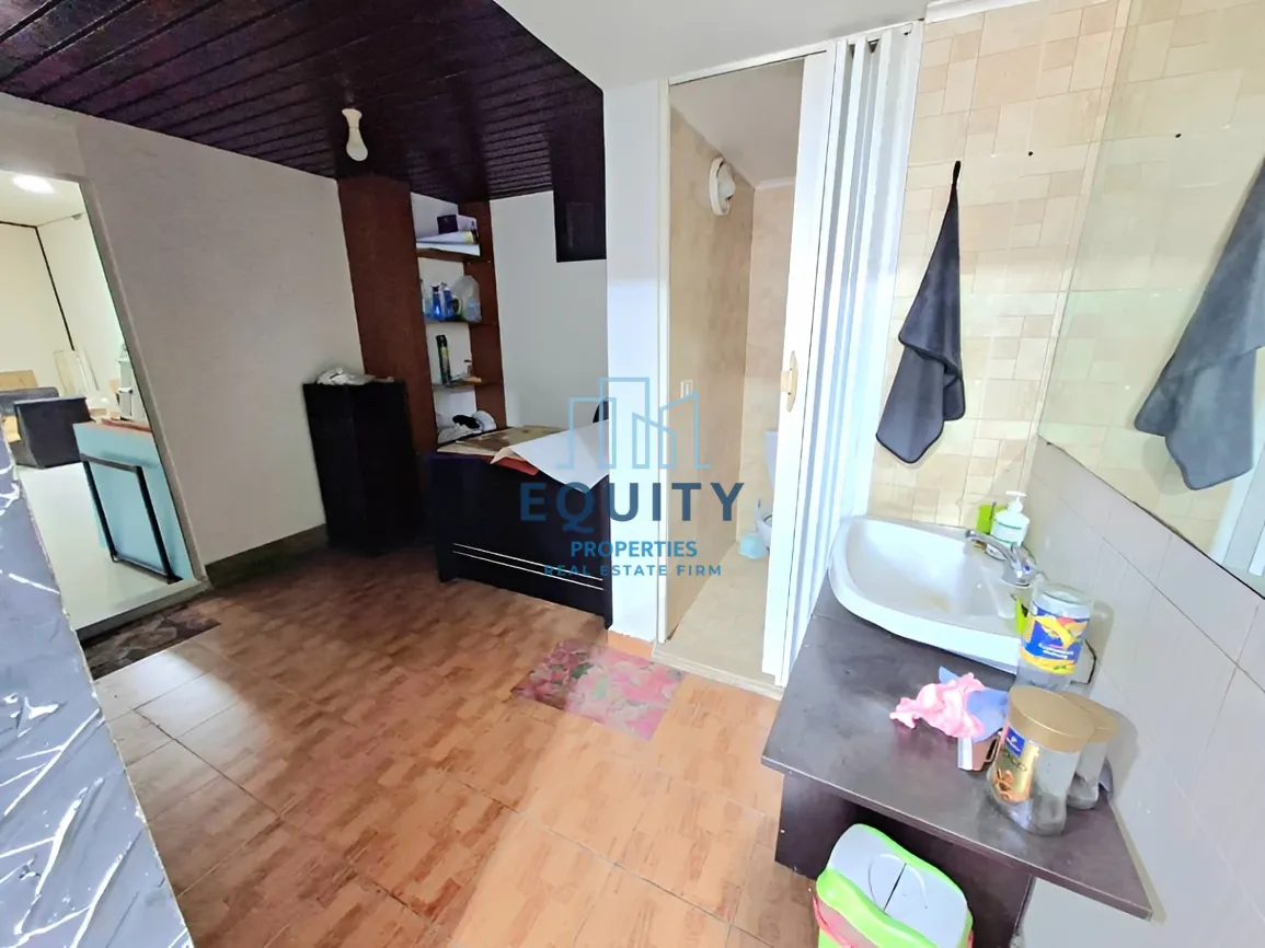 Shop for sale in Haret Sakher, Lebanon