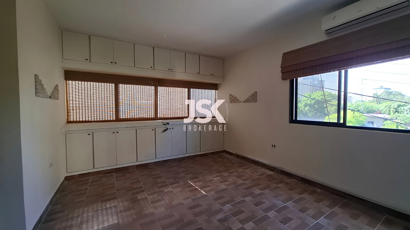 Office for Rent in Byblos