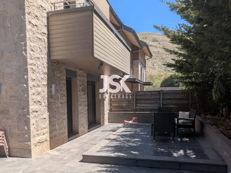 Chalet for Sale in Kfardebian